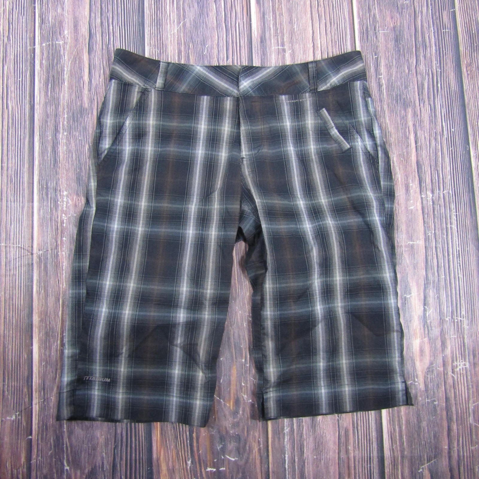 Columbia Black And Gray Plaid Women's Bermuda Shorts
